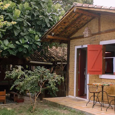 Quinta Dos Samaniego - Chales Rusticos E Suites Itaunas  Exterior photo
